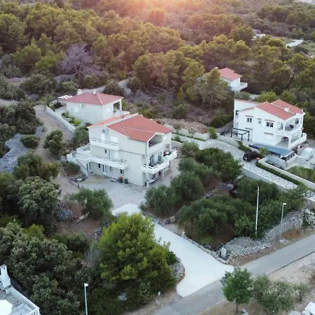 Mavra-kukljica Appartamento *