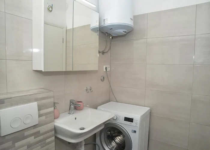 Mavra-kukljica Apartman