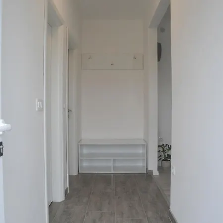 Apartment Mavra-kukljica *